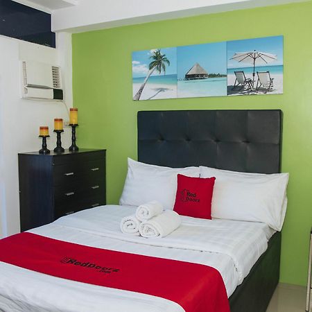 Reddoorz Plus @ Buendia Ave Makati Makati City Exterior photo